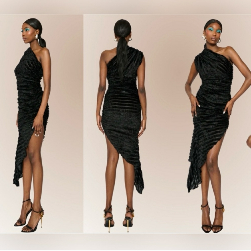 COUCOO BLACK PASU SCARAB ONE SHOULDER RUCHED DRESS WITH FISHTAIL SIZE MEDIUM NWT